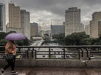 Semana começa com melhora na qualidade do ar e clima ameno em São Paulo