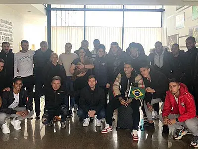 Jogadores brasileiros deslocados para a Romênia voltam ao Brasil