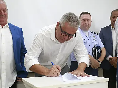 Prefeitura de Guarujá assina ordem de serviço e começam obras do Aeroporto