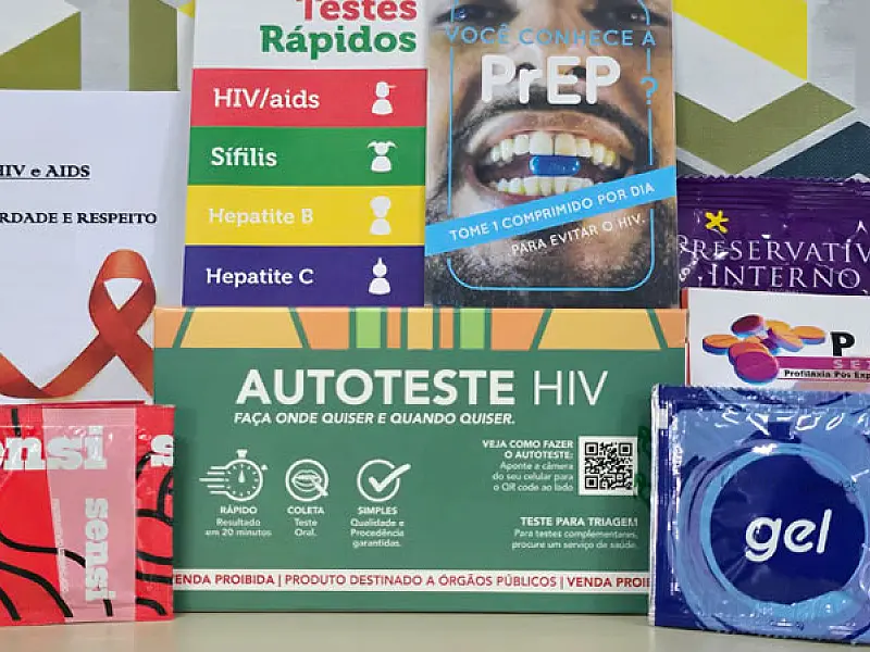 CTA Móvel de Guarujá vai distribuir autotestes de HIV e insumos de prevenção nos blocos e bandas