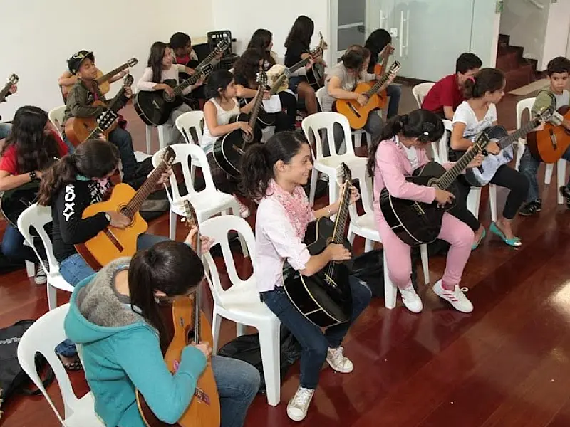 Santos abre 2,4 mil vagas em cursos de música, teatro, dança, artes integradas e visuais