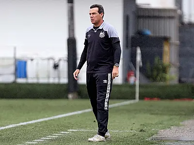 Com o comando do técnico Elder Campos, Santos estreia nesta terça-feira na FAM Cup Sub-17