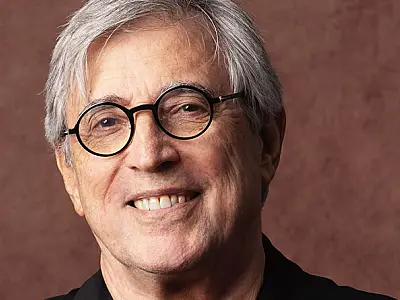 Ivan Lins eleva a música brasileira com emoção e sofisticação