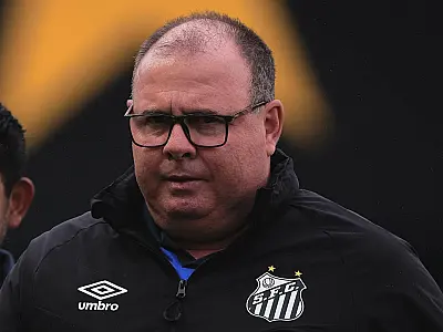 Técnico do Santos 'isola' CT e blinda elenco para clássico contra Palmeiras