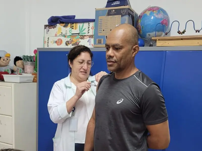 Cubatão promove vacinação em escolas do município