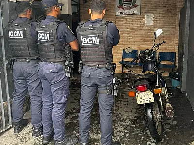 GCM de São Vicente recupera motocicleta roubada