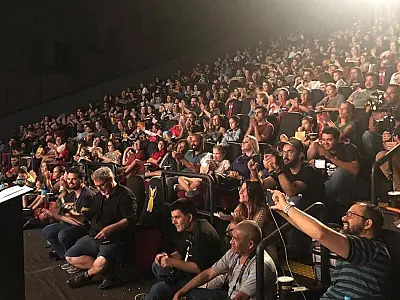 Cinezen Natalino 2025 celebra cinema, música e solidariedade na Cinemateca de Santos