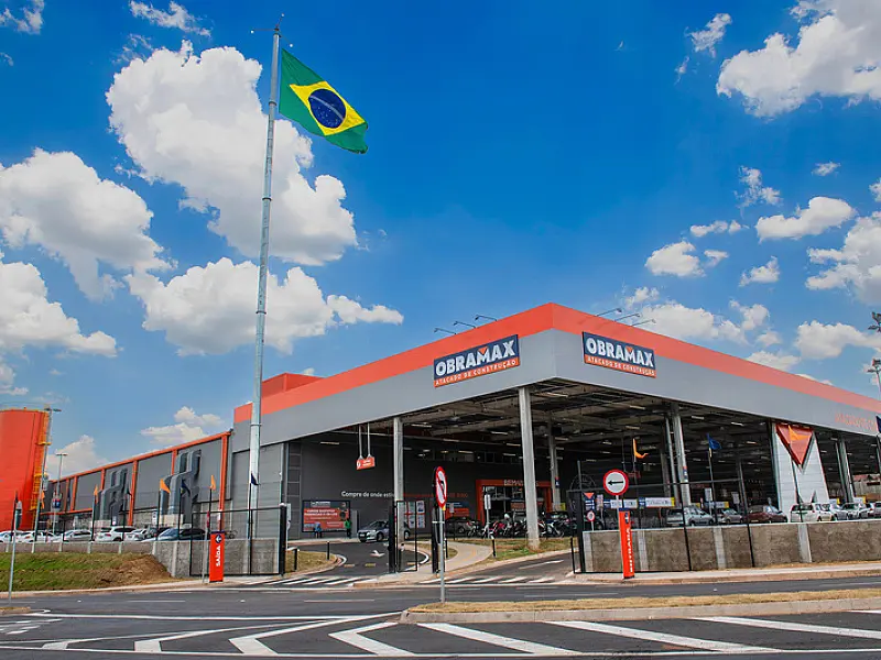 Obramax oferece cursos de capacitação gratuitos para profissionais da construção civil