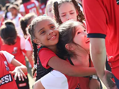 Ministério e Sesi vão incentivar escolas de futebol feminino em SP