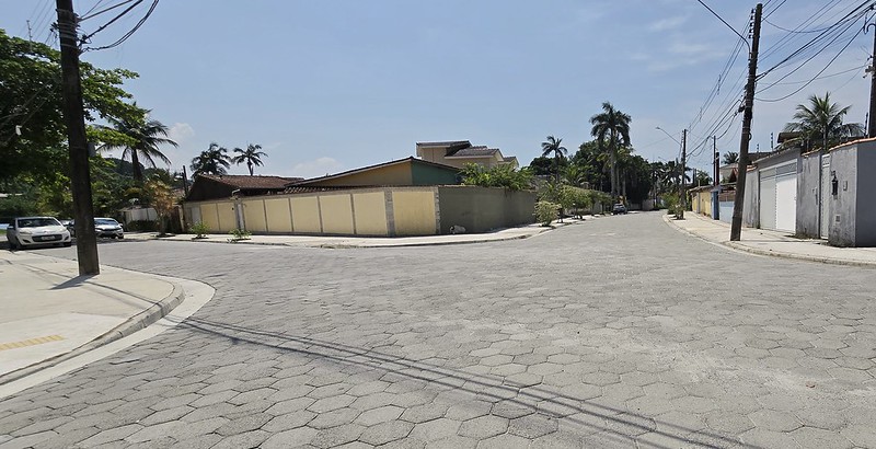 Guarujá tem 42 ruas pavimentadas em um ano e meio