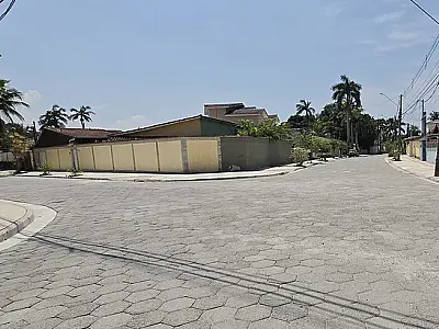 Guarujá tem 42 ruas pavimentadas em um ano e meio