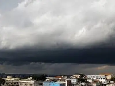 Mais de 10 estados estão sob alerta de perigo para chuvas e tempestades