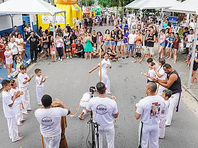 Guarujá promove diversos serviços gratuitos de cidadania, saúde e lazer hoje