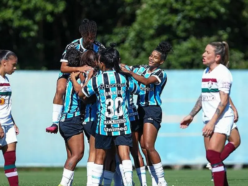 Grêmio segura reação do Flu e vence no Brasileiro Feminino de Futebol