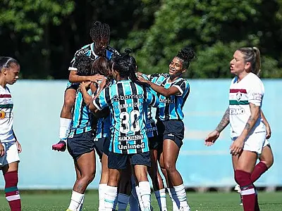 Grêmio segura reação do Flu e vence no Brasileiro Feminino de Futebol