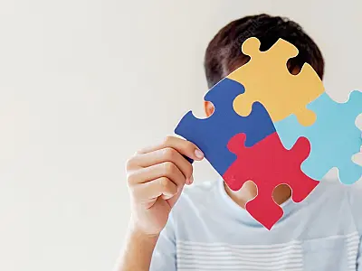 Carteira de identificação para pessoas com autismo já está disponível em SP