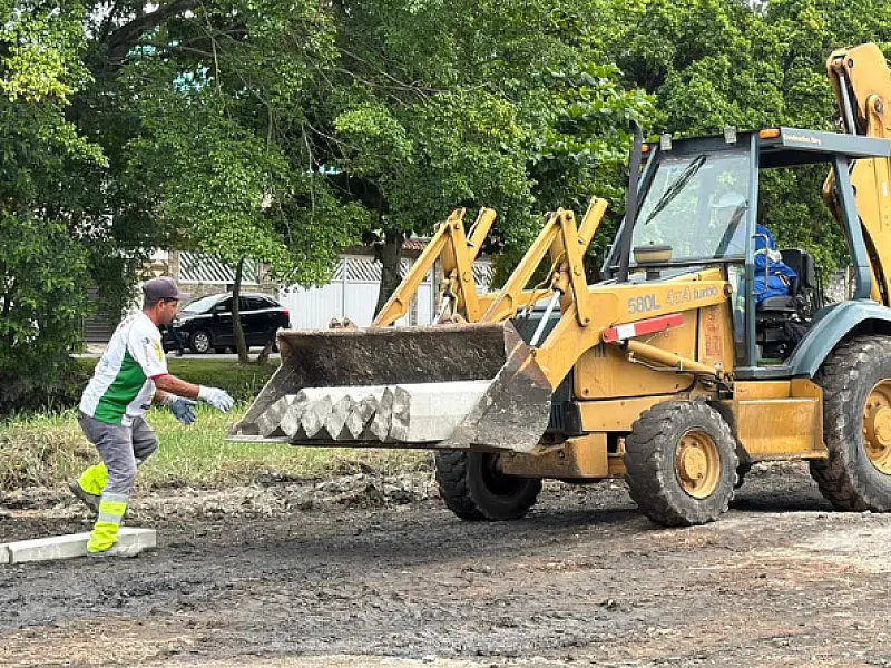 Vias do Parque São Vicente recebem pavimentação e melhorias urbanas