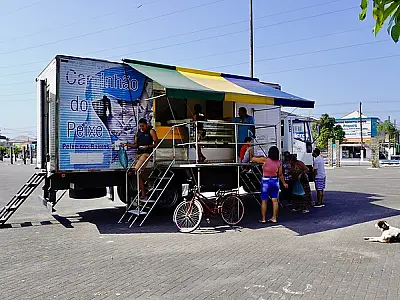 Guarujá: Caminhão do Peixe tem pescados a preços acessíveis