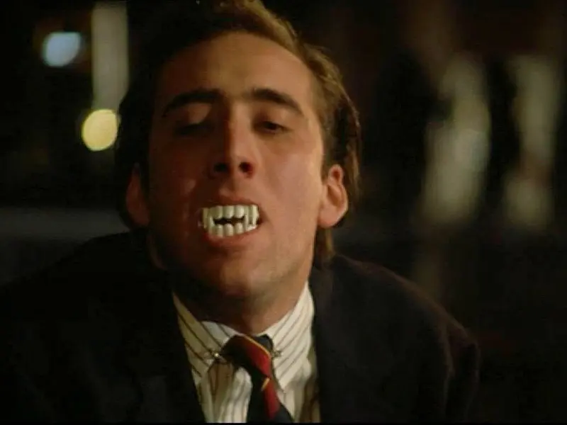 Nicolas Cage diz que se arrepende de ter comido baratas vivas em 'O Beijo do Vampiro'
