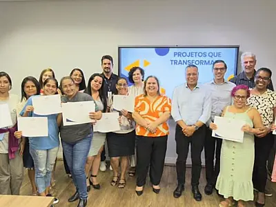 Prefeitura de Cubatão e Senac entregam certificados de cursos profissionalizantes a moradores