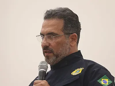 Antônio Fernando Oliveira toma posse como diretor-geral da PRF