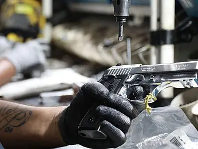 TSE deve voltar a proibir transporte de armas por CACs nas eleições