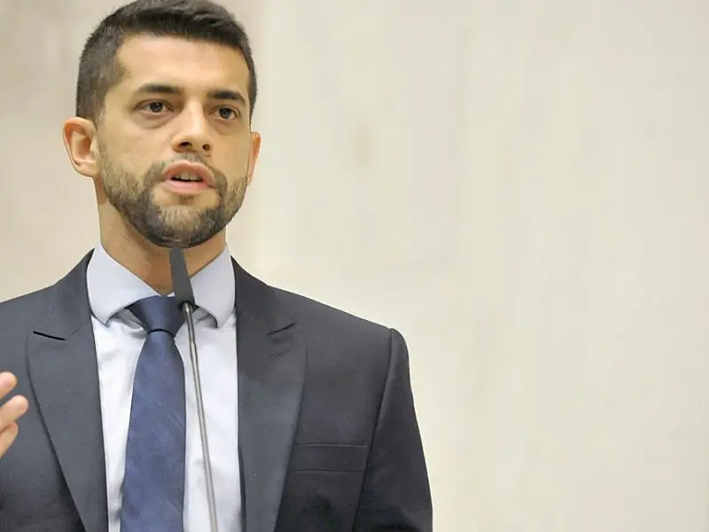 Deputado Caio França analisa principal desafio da Baixada Santista e fala de novos projetos
