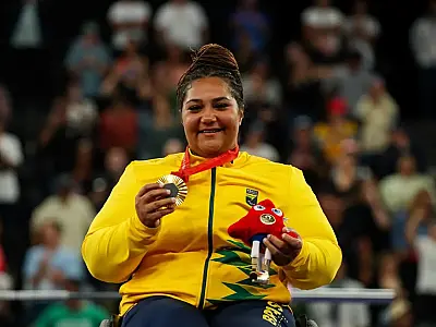 Com direito a recorde paralímpico, Tayana Medeiros conquista o ouro