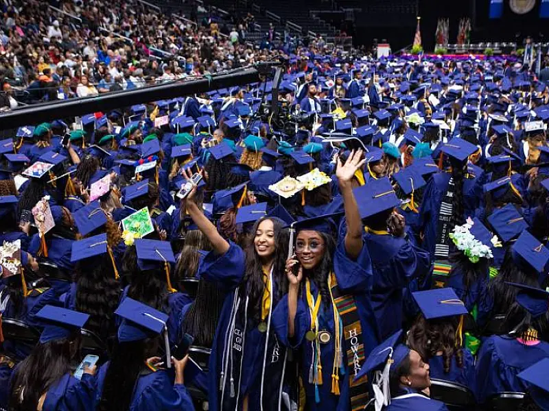 Saúde mental, conexões e diversidade preocupam volta de estudantes do Brasil aos EUA