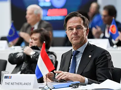 Premiê da Holanda pede desculpas por legado de escravidão do país