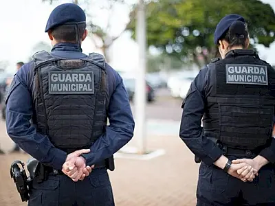 Guarda Civil Municipal de PG flagra homem com várias porções de entorpecente