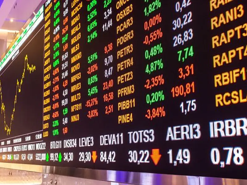 Ibovespa fecha em alta e bate recorde de 134 mil pontos