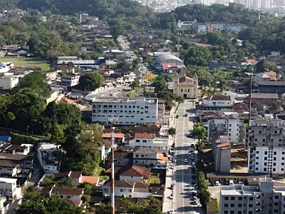 Morro Nova Cintra preserva tradição e história portuguesa em Santos