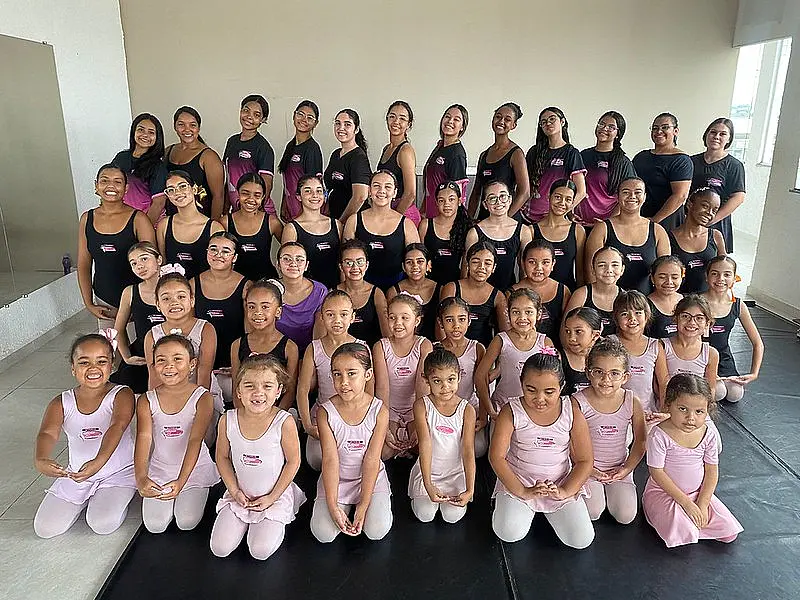 Mostra de dança "Vale a Pena ver de Novo" é opção  nesta sexta-feira (08)