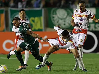 Veiga decide, Palmeiras bate Juazeirense por 2 a 1 e avança na Copa do Brasil