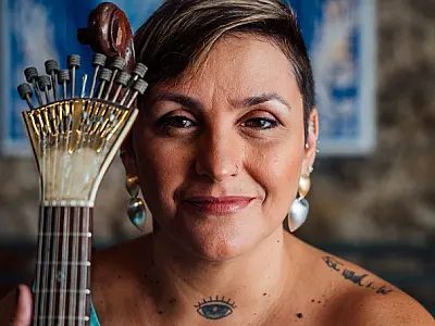 Teatro Guarany recebe show da Ana Carla Lemos com fado e MPB