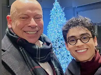 Leandro Karnal assume romance com cantor 33 anos mais novo