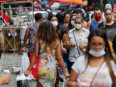 Brasil tem 172 mil novos casos e 893 mortes por Covid-19, em 24 horas