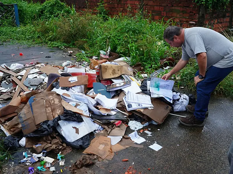 Prefeitura de Mongaguá multa empresa de Limeira em R$ 11 mil por descarte irregular de documentos