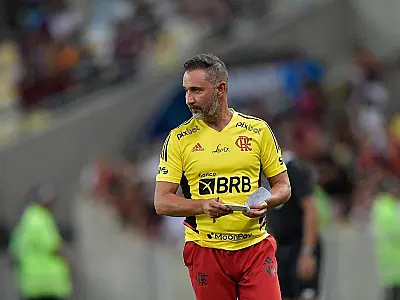 Flamengo segue com Vítor Pereira e avaliará trabalho após o Carioca