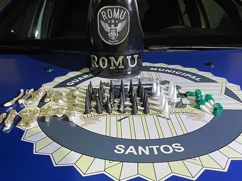 Guarda Municipal localiza grande quantidade de drogas na orla da praia