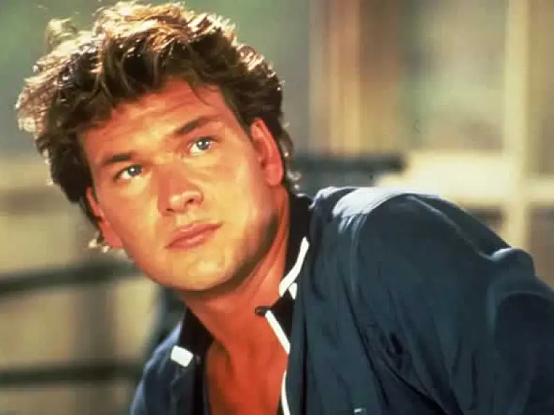 No dia em que Patrick Swayze completaria 73 anos, relembramos sua carreira marcante