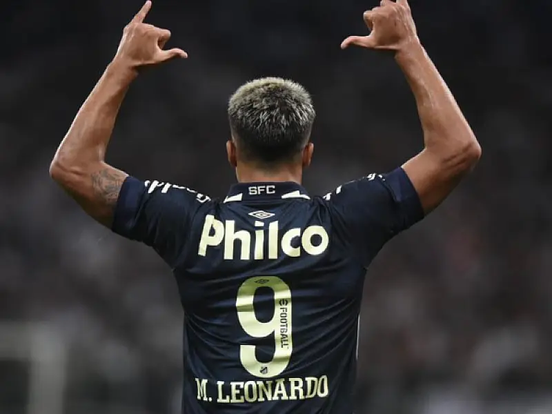 Santos tem missão difícil contra o Palmeiras, mas tenta melhorar aproveitamento em clássicos