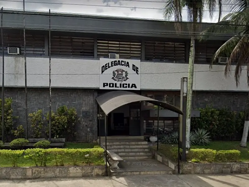 Homem é agredido por guarda municipal durante abordagem em Guarujá