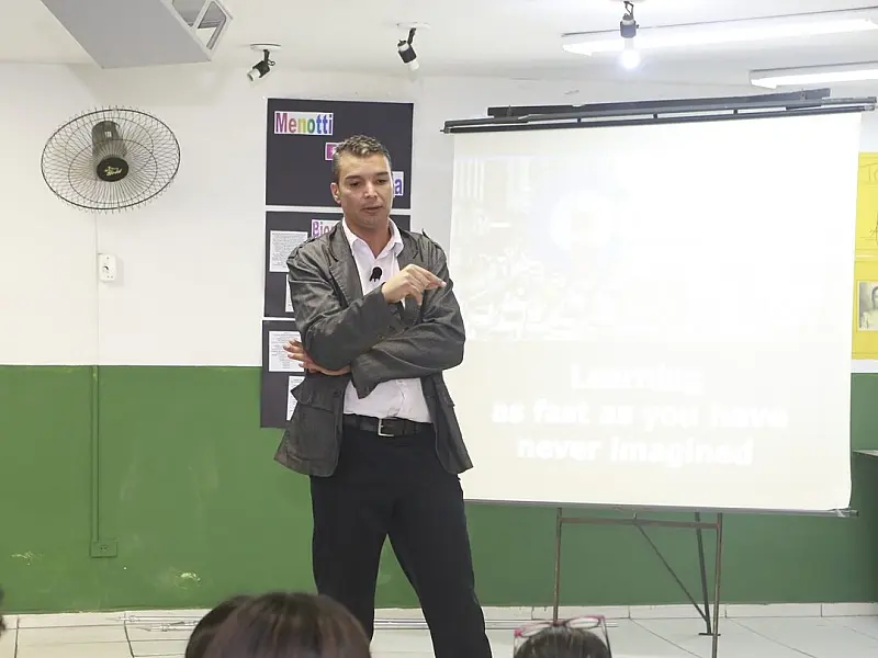 Guarujá abre 300 vagas para cursos de graduação a distância