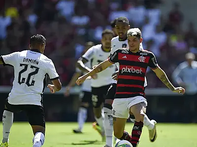 Botafogo vence Flamengo no Maracanã por 2 a 0