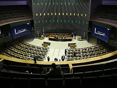 Falta de consenso adia votação da reforma tributária