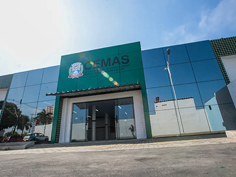 Cemas funciona no fim de semana para vacinar a população