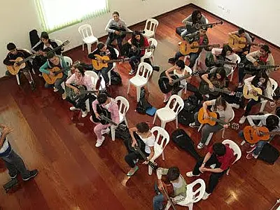 Santos abre 9 mil vagas em 190 cursos do Fábrica Cultural. Veja como se inscrever