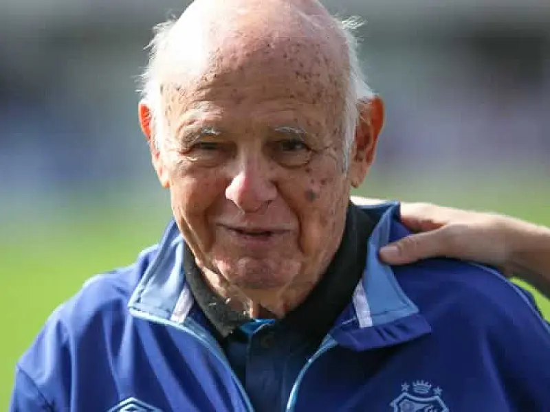 Pepe comemora 90 anos como o jogador mais fiel da história do futebol brasileiro